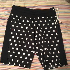 Lululemon Women’s Be Active board shorts